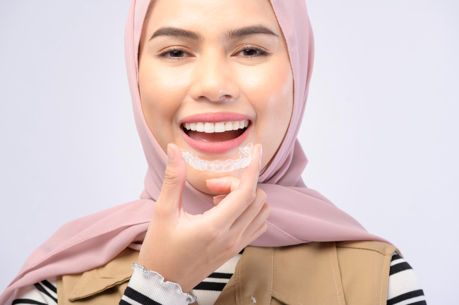 Read more about the article Invisalign: Revolutionizing Cosmetic Dentistry in Dubai